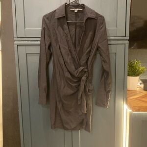 Fashion nova small black side zip wrap around dress